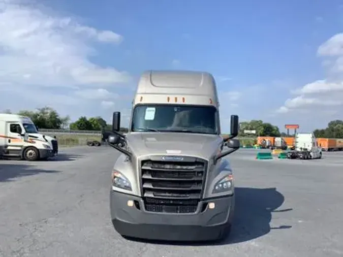 2020 Freightliner Cascadia