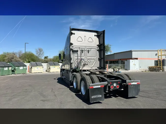 2024 Freightliner Cascadia 1267e605125a920106b0c25366017cb37e4