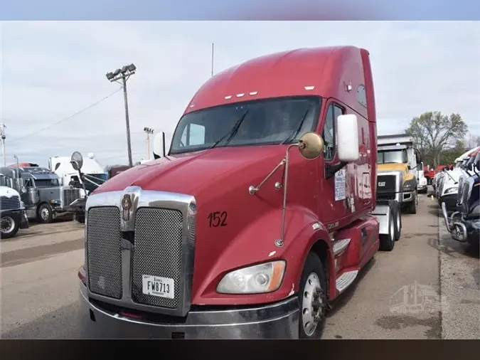 2012 KENWORTH T700