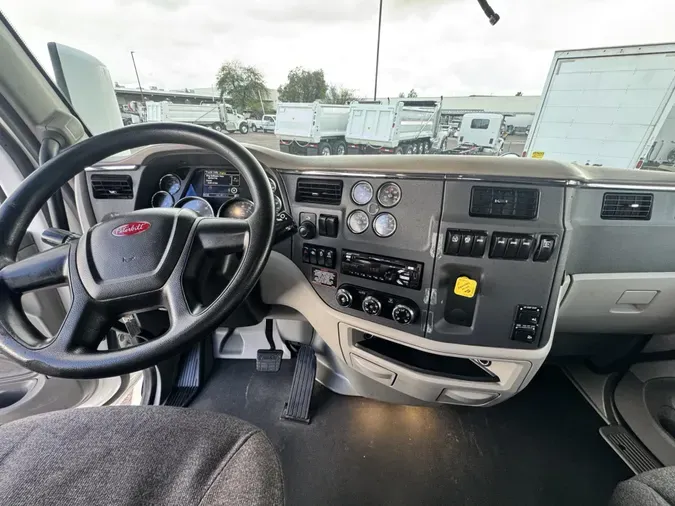 2018 Peterbilt 567
