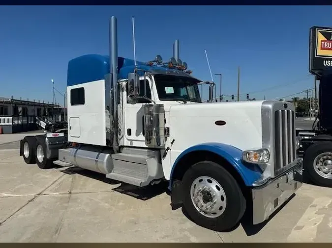 2020 Peterbilt 389