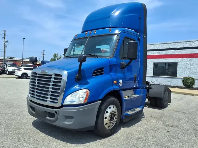 2020 FREIGHTLINER/MERCEDES CASCADIA 1137e65c57c27db4f48b4535d941f46e86b