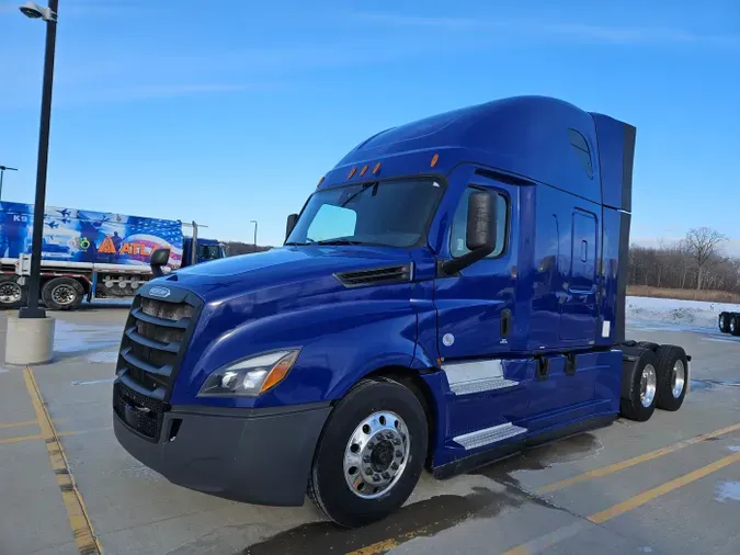 2022 Freightliner Cascadia7e671711cc6a1f18f85946e48670e062