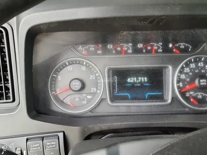 2019 NAVISTAR INTERNATIONAL LT625 SLPR CAB