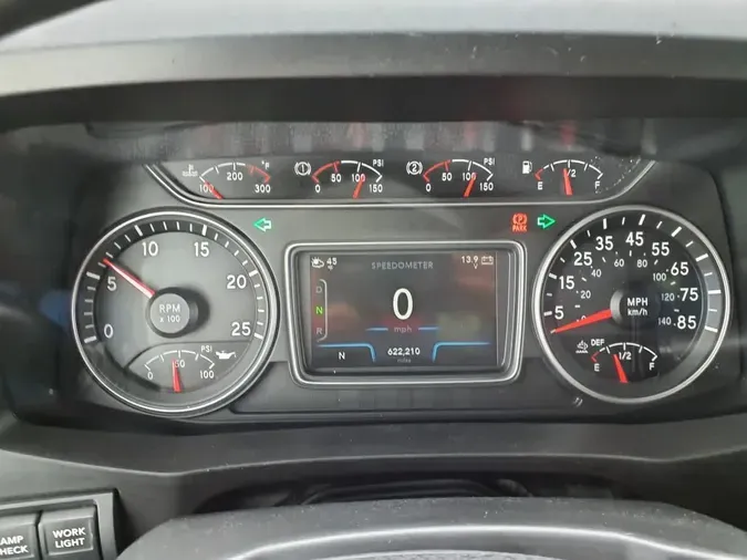 2019 NAVISTAR INTERNATIONAL LT625 SLPR CAB