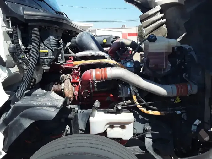 2018 NAVISTAR INTERNATIONAL LT625 DAYCAB T/A