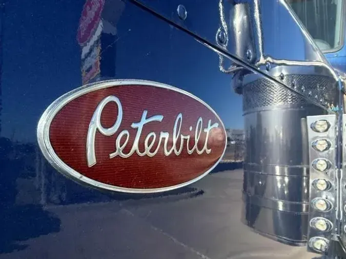 2023 Peterbilt 3897e695a2f8ef9eb31d8690a24b47b950b