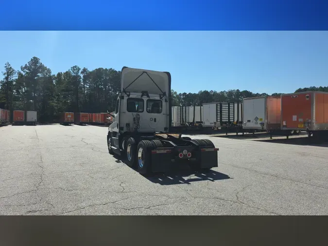 2019 Freightliner Cascadia 1267e72b62037c3047253d06b36a551cbeb