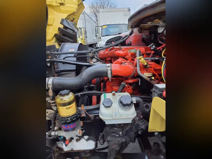 2016 FREIGHTLINER/MERCEDES M2 106