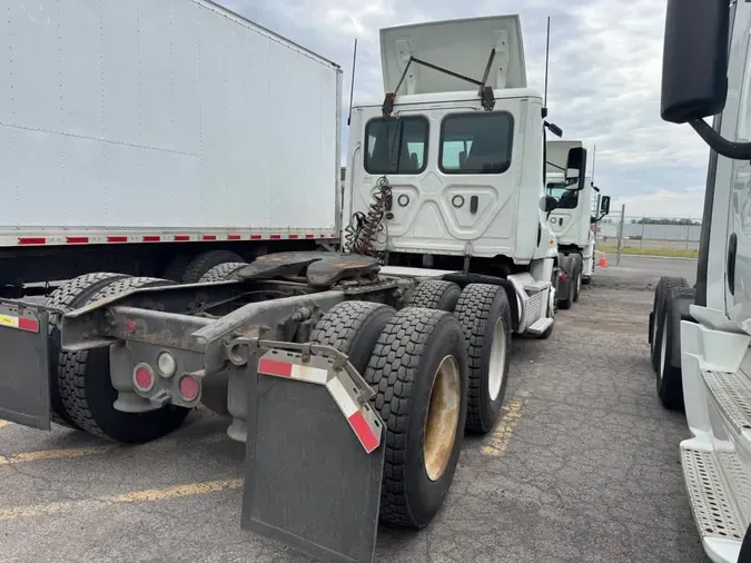2019 FREIGHTLINER CASCADIA 125