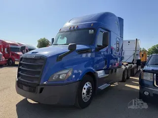 2019 FREIGHTLINER CASCADIA 126