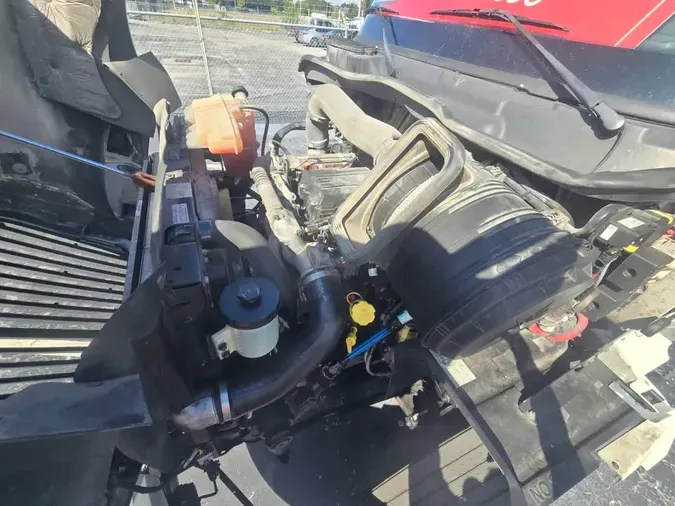 2019 NAVISTAR INTERNATIONAL RH613 DAYCAB S/A