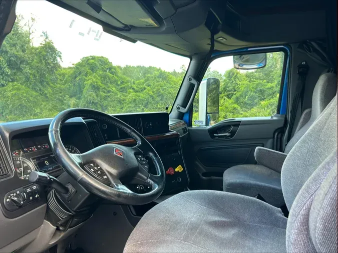 2020 International LT625