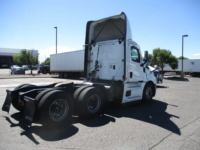 2022 FREIGHTLINER/MERCEDES NEW CASCADIA PX12664