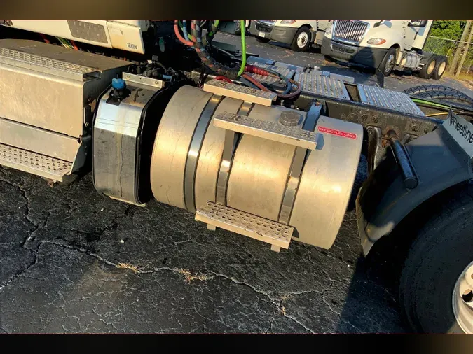2019 INT LT625 6x4