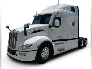 2023 Peterbilt 579