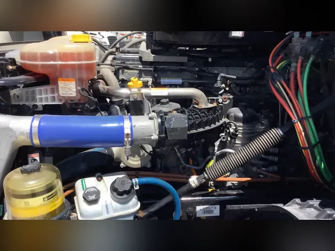 2020 Freightliner Cascadia 126