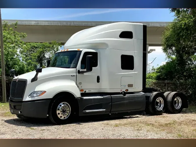 2022 INT LT625 6x4