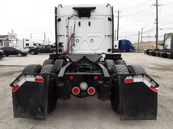 2019 FREIGHTLINER/MERCEDES CASCADIA 113