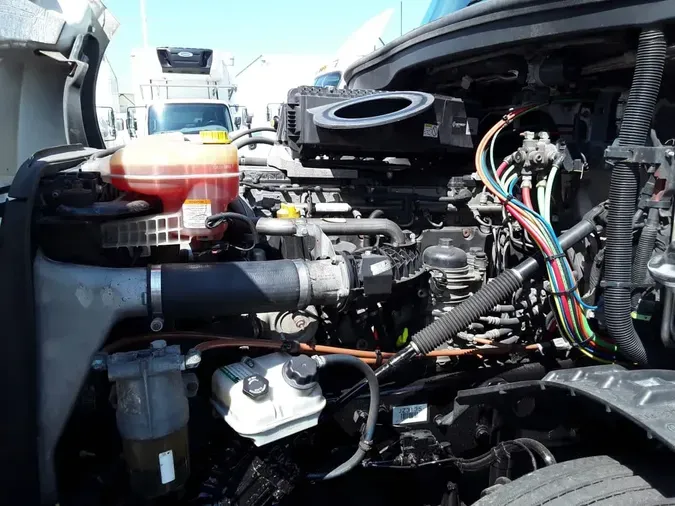 2018 FREIGHTLINER CASCADIA7e8af3159bc3214e34a3b1f9645325f2