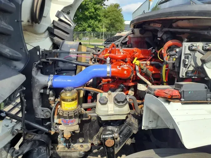 2019 FREIGHTLINER M2 106