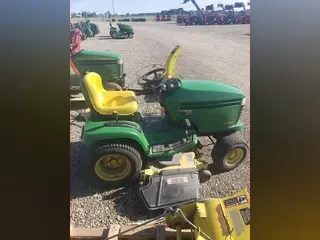 2001 John Deere GT235