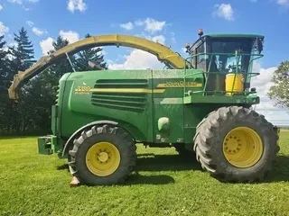 2007 John Deere 7700
