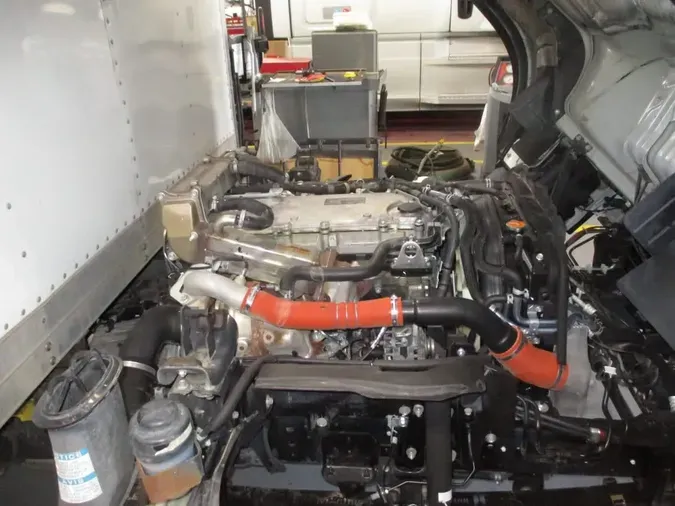 2019 ISUZU NPR HD