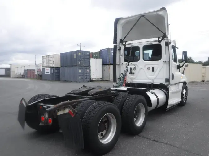 2018 FREIGHTLINER/MERCEDES CASCADIA 125