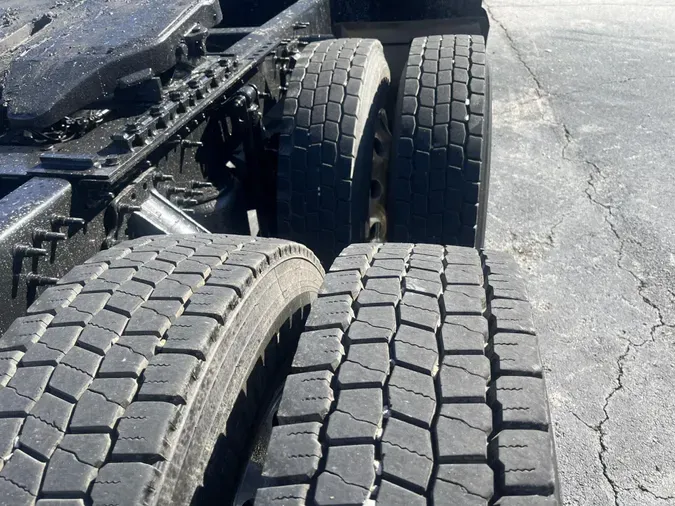 2020 Volvo VNL64T3007e9002dd3cb996159637fba90022ea82