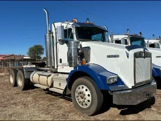 2016 KENWORTH T800