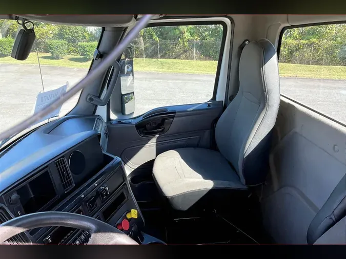 2019 INT LT625 6x47e9645b758fde6350dbba294f519d3b6