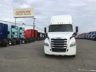 2023 FREIGHTLINER CA126