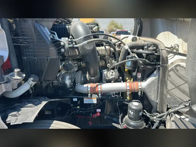 2024 Freightliner Cascadia 126