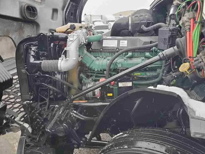 2022 VOLVO VNL64T7407e99c9f772d01b90b2a3f107e2d986f9