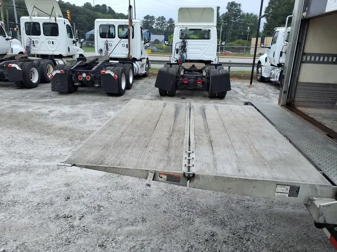 2019 NAVISTAR INTERNATIONAL 4300