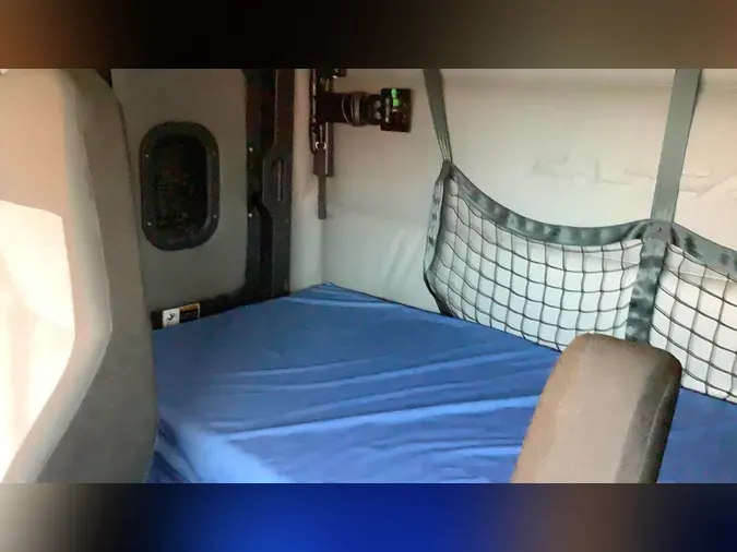 2021 Freightliner Cascadia 1267e9c3cf89d1912c82d312f722a9a2447