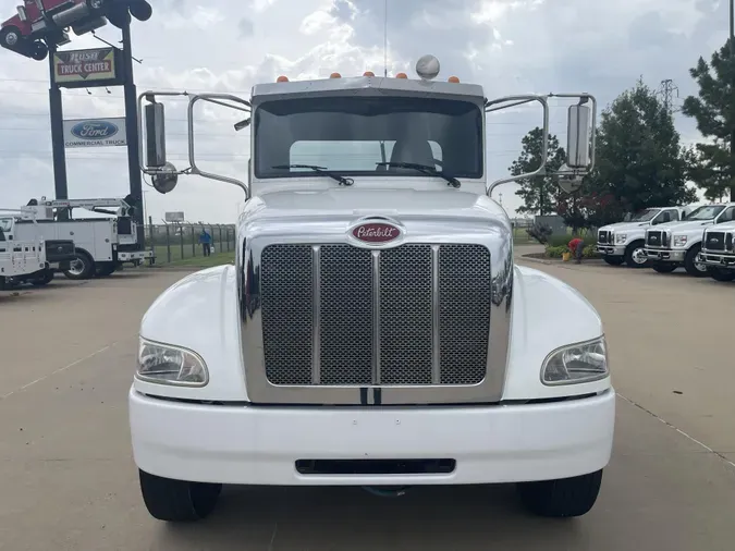 2019 Peterbilt 337