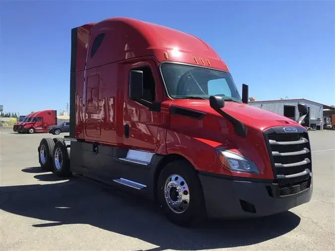 2020 FREIGHTLINER CASCADIA