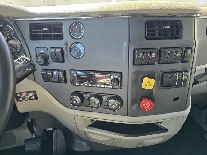 2022 Peterbilt 5797ea8e330a71bf9d37a2a4085d21a1e73