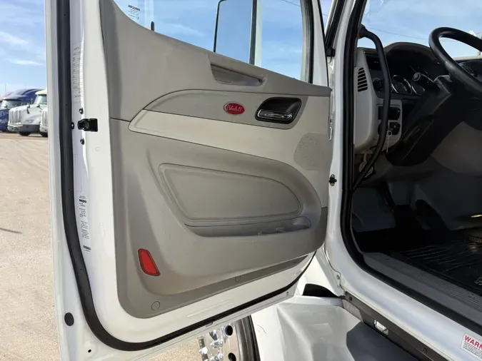 2021 Peterbilt 579