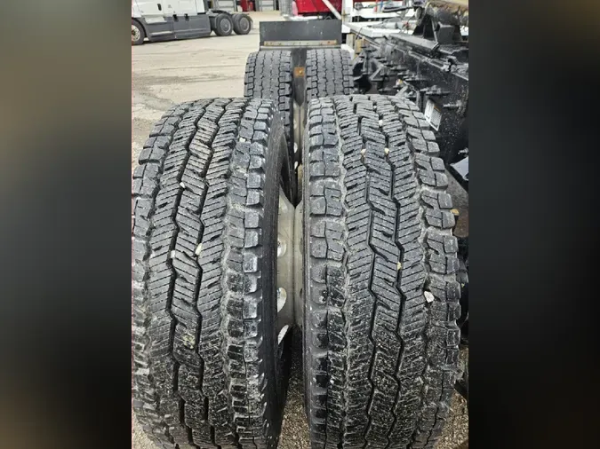 2023 PETERBILT 567