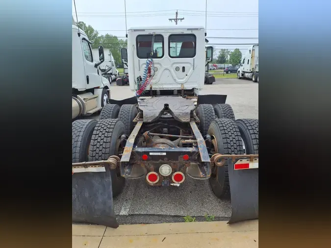 2018 FREIGHTLINER CASCADIA PX11364ST