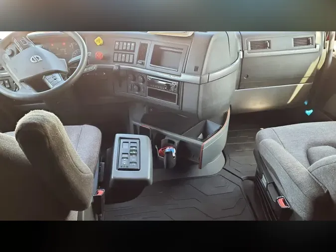 2021 VOLVO VNL64T-7407eb366466b221b957304e5411c99da8e