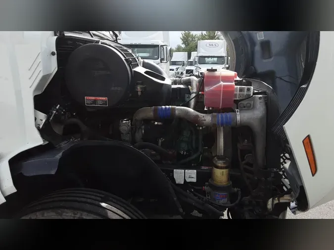 2018 Volvo VNL300