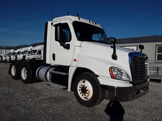 2017 FREIGHTLINER/MERCEDES CASCADIA 125