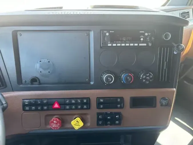 2022 Freightliner New Cascadia 126