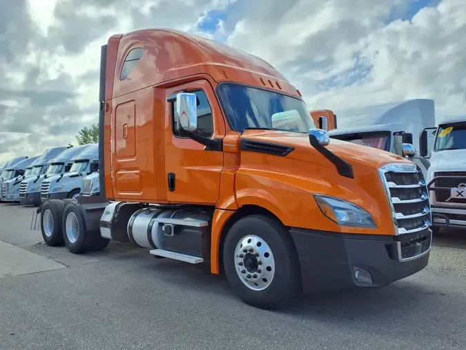 2019 FREIGHTLINER NEW CASCADIA PX12664
