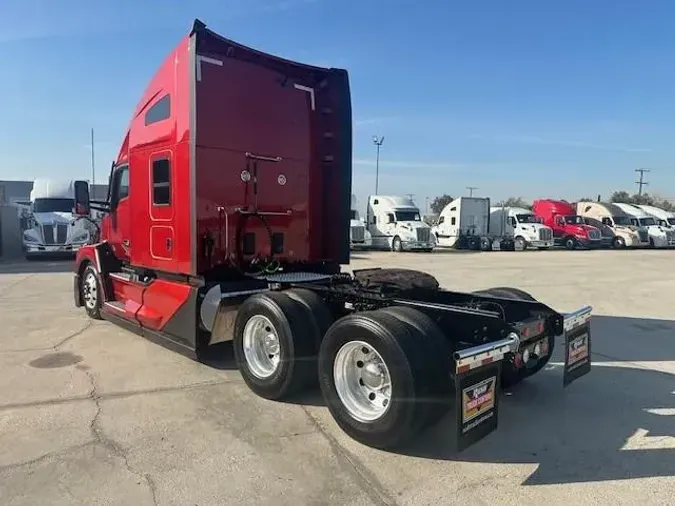 2023 Kenworth T680