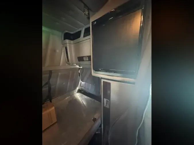 2019 Peterbilt 389